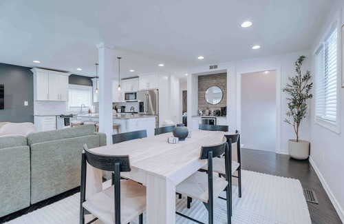 Birmingham House | Cozy, Beautiful Birmingham 4BR/2BA Getaway!