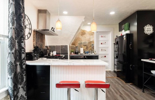 Central City Apartment | Cozy Beehive 3 - QBed Studio 6 min to SLC Downtownn