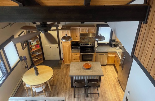 Big Sky Meadow Village Condo | Cozy Big Sky rustic condo, 2 bed, 1 bath, & Loft