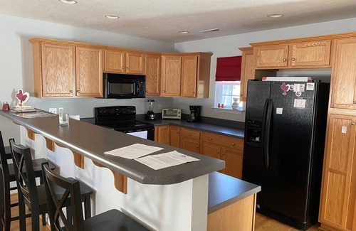 Blacksburg House | Cozy Blacksburg home - two miles from downtown!