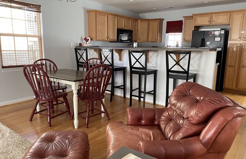 Blacksburg House | Cozy Blacksburg home - two miles from downtown!
