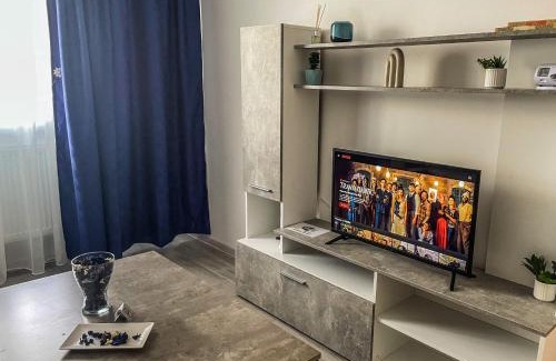 Chiajna Apartment | Cozy Blue Apartment