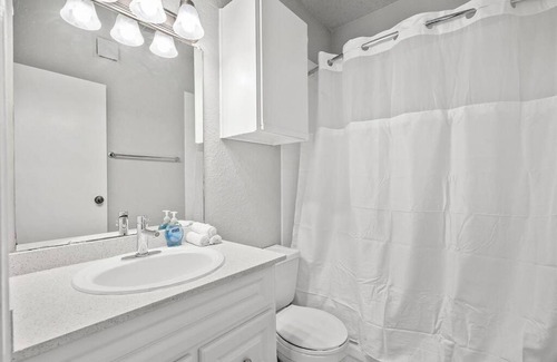 Milwood Apartment | Cozy BoHo 2bd Apartment - Cedar Park/North Austin
