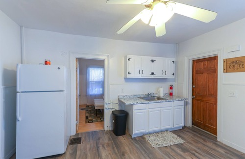 Brooklawn - St. Vincent Apartment | Cozy Bridgeport Apartment: 2 Mi to Downtown!