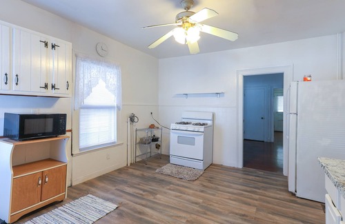 Brooklawn - St. Vincent Apartment | Cozy Bridgeport Apartment: 2 Mi to Downtown!
