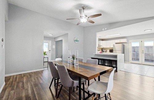 Mesquite House | Cozy & Bright, 4 Bedrooms, Pool, Mins to Attractions