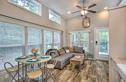 Broken Bow House | Cozy Broken Bow Getaway with Fire Pit, 5 Mi to Lake!
