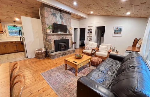 Georgian Bluffs Cottage | Cozy Bruce Peninsula Cottage - Georgian Bay