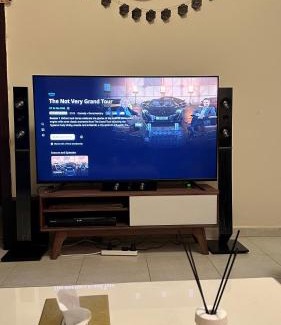 Abu Dhabi Apartment | Cozy Budget Apt Near Embassies