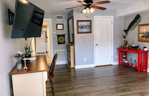 Winter Haven House | Cozy Bungalow - 5 mi Legoland & 0.5 mi Dwntwn