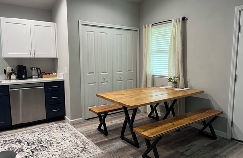 High Springs House | Cozy Bungalow close to downtown High Springs.