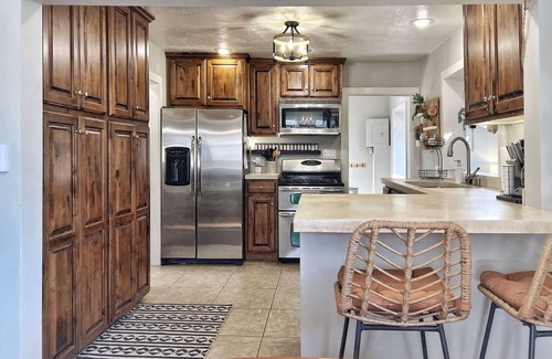 Liberty Wells House | Cozy Bungalow in Salt Lake City