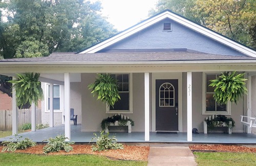 Prescott House | Cozy bungalow near downtown Prescott.