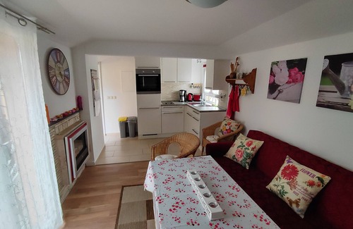 Ehringsdorf House | Cozy bungalow with large garden and inviting terrace