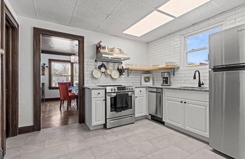South Kansas City House | Cozy, but Large House on Quiet Commercial Street