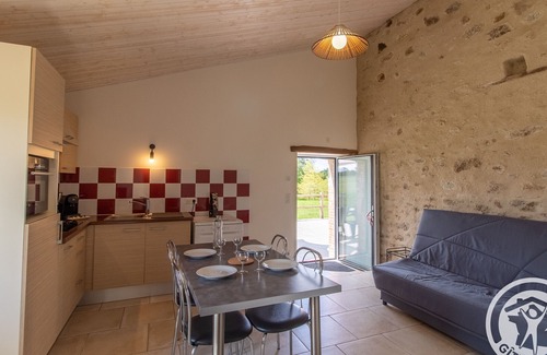 Saint-Christophe-du-Bois Cottage | Cozy Cottage Near Cholet & Puy du Fou - Terrace, BBQ, WiFi, Parking, Sleeps 4