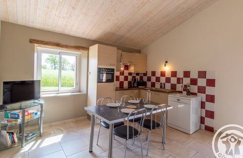 Saint-Christophe-du-Bois Cottage | Cozy Cottage Near Cholet & Puy du Fou - Terrace, BBQ, WiFi, Parking, Sleeps 4