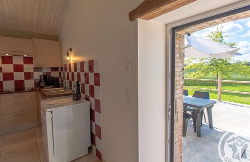 Saint-Christophe-du-Bois Cottage | Cozy Cottage Near Cholet & Puy du Fou - Terrace, BBQ, WiFi, Parking, Sleeps 4