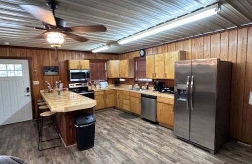 Kildare Cabin | Cozy Cabin central to Jefferson, Atlanta, Caddo Lake, Marshall & Linden