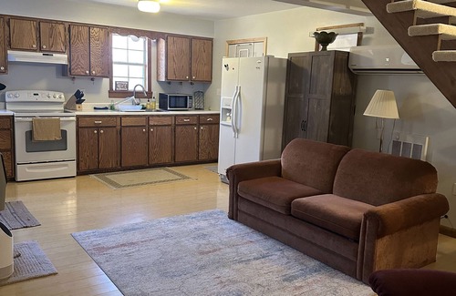 Van Buren Cabin | Cozy cabin close to beautiful Current river and surrounded by a national forest!