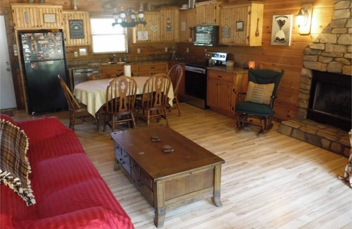 Seneca Cabin | Cozy Cabin close to Clemson