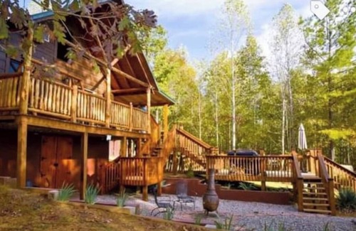 Morris Chapel Cabin | Cozy Cabin Hidden in Amish Country