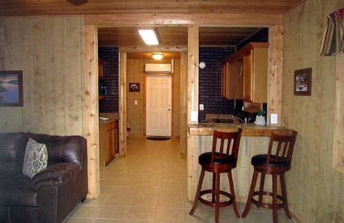 Inverness Cabin | Cozy Cabin in riverfront resort