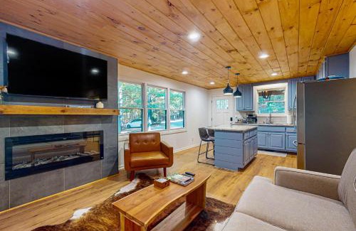 Blue Ridge House | Cozy Cabin in the Trees