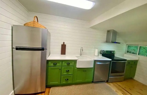 Waneta Cabin | Cozy Cabin in the Woods Near Berea
