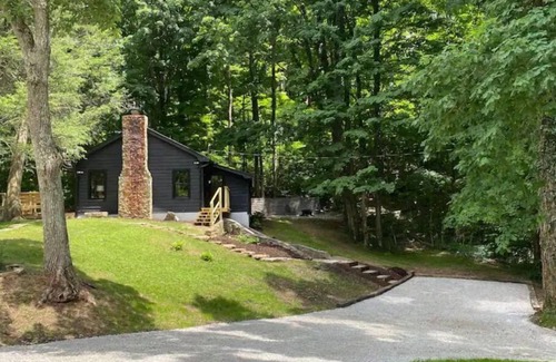 Waneta Cabin | Cozy Cabin in the Woods Near Berea