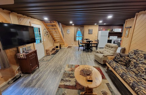 Inlet Cabin | COZY CABIN NEAR A CREEK IN THE FOREST