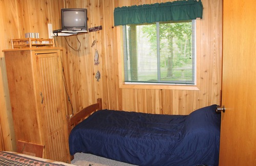 Atwater Cabin | Cozy Cabin near Diamond Lake