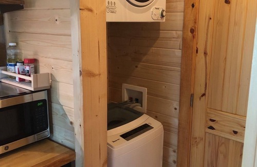 Wilson Creek Cabin | Cozy Cabin Near Grayson Highlands State Park