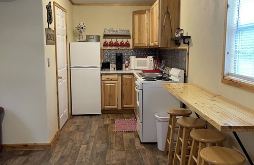 Zavalla Cabin | Cozy Cabin on Lake Sam Rayburn w/waterfront access
