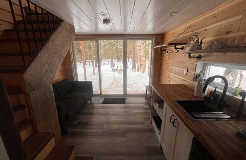 Dwight Apartment | Cozy cabin on Oxtongue River; Heron Cottage
