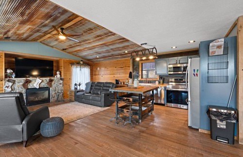 Arrow Point Cabin | Cozy Cabin On Table Rock Lake