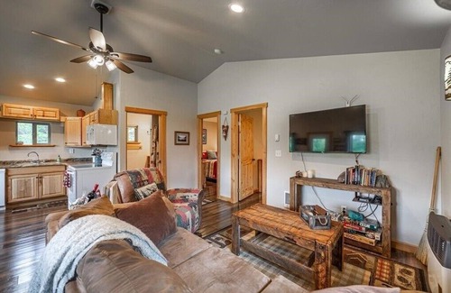 Coram Cabin | Cozy Cabin only 7 miles from Glacier National Park