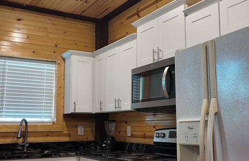 Elgin Cabin | Cozy Cabin
