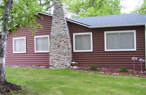 Brainerd Cabin | Cozy Cabin Vacation Rental on South Long Lake, Brainerd, Mn.