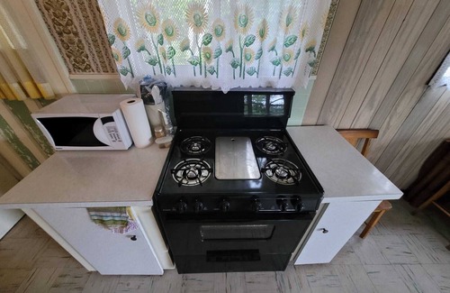 Unorganized Centre Parry Sound Cabin | Cozy Cabin w/2000ft waterfront, 100+ acres to explore