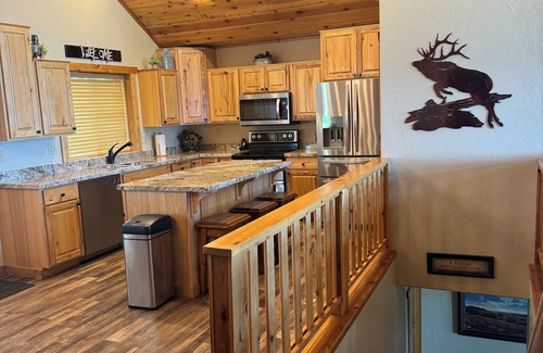 Fish Haven Cabin | Cozy cabin with AC, Wi-Fi and view of Bear Lake in charming Fish Haven, Idaho