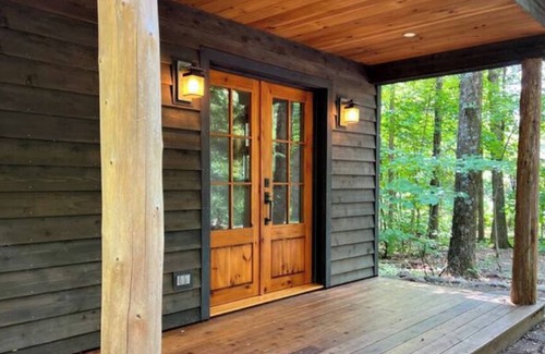 New Paltz Cabin | Cozy cabin with Mohonk Preserve access, wifi, AC, and adjacent studio building