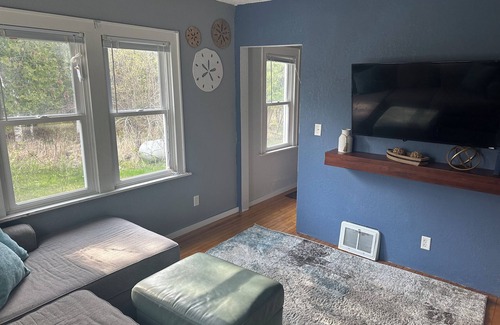 Herbster Cabin | Cozy cabin with outdoor spaces where you can hear the waves of Lake Superior.