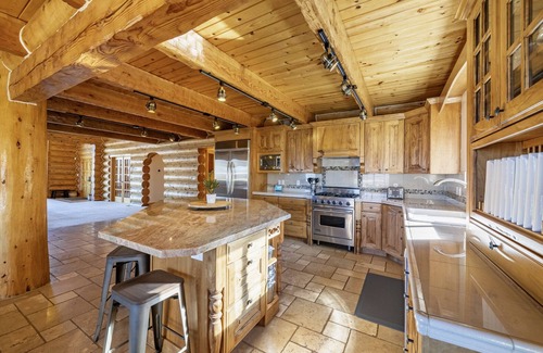 Ogden Cabin | Cozy Cabin with Views, Four King Beds & Hot Tub!