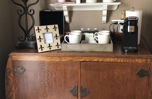 Prairieville House | Cozy Cajun Suite/LSU tigers💜💛