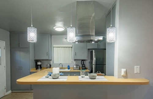 Monrovia House | Cozy, Calm, Cool 3Bd fenced yard