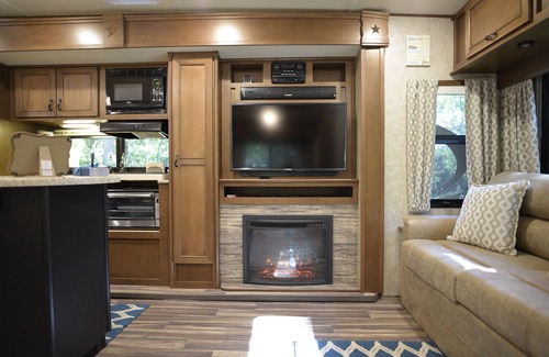 Durants Neck House | ~Cozy Camper~Fast Wi-Fi~Comfy Bed~Fire Pit~NEW Wash Shed~Near Croquet Club
