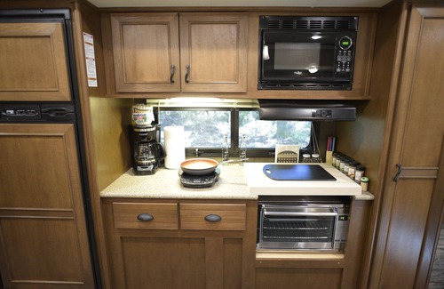 Durants Neck House | ~Cozy Camper~Fast Wi-Fi~Comfy Bed~Fire Pit~NEW Wash Shed~Near Croquet Club