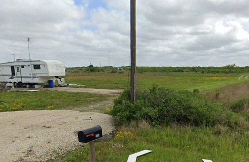Port Lavaca RV Rental | Cozy campground in charming Alamo Beach, Texas