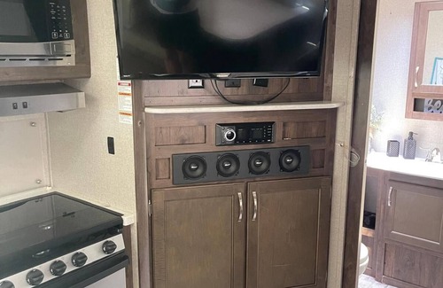 Tallahassee House | Cozy Caravan near Capitol/FSU/FAMU with AC and WiFi in Charming Tallahassee